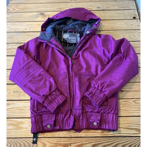 686 Waterproof Hooded Snowboard Jacket Size Medium Women’s Purple